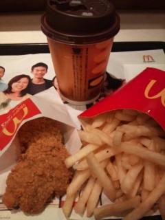 �������イ