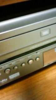 ����[��A